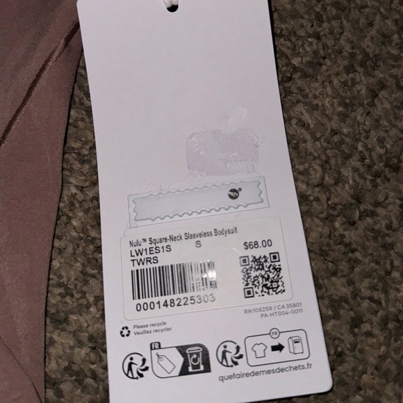 NEW Lululemon Nulu Bodysuit - Picture 3 of 4